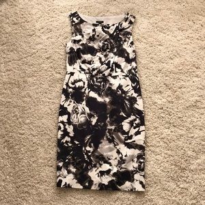 Ann Taylor black and white sheath dress- size 4